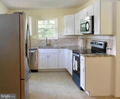 3500 Scelzi Ct, Triangle, VA 22172 photo 12