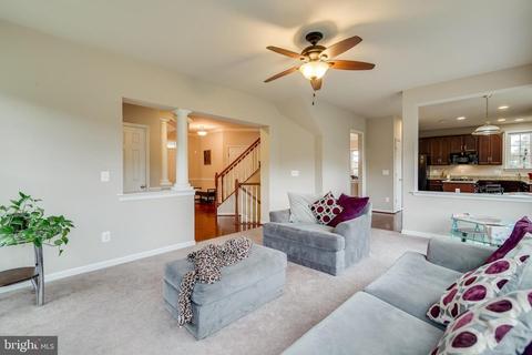 3403 Oakham Mount Dr, Triangle, VA 22172 photo 9