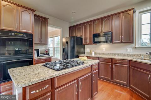 3403 Oakham Mount Dr, Triangle, VA 22172 photo 12