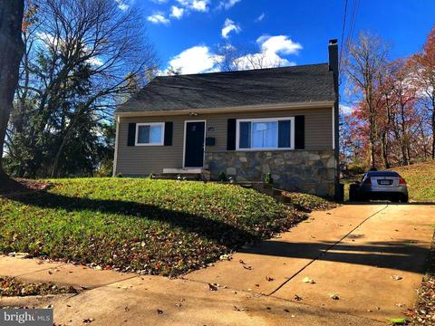 588 Woodbridge Casa en Venta - Woodbridge VA Bienes Raíces - Movoto