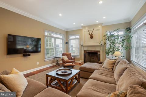 8291 Roxborough Loop, Gainesville, VA 20155 photo 6