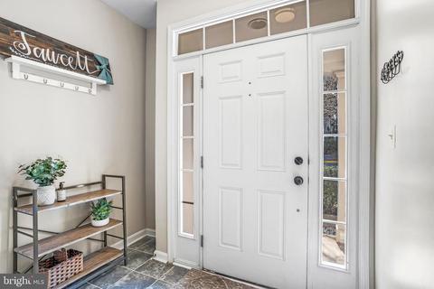 10123 Pale Rose Loop, Bristow, VA 20136 photo 3