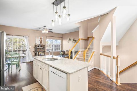 10123 Pale Rose Loop, Bristow, VA 20136 photo 5