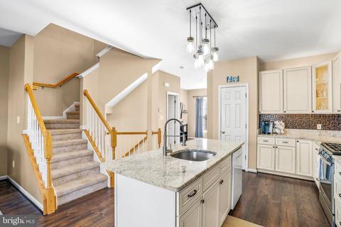 10123 Pale Rose Loop, Bristow, VA 20136 photo 8