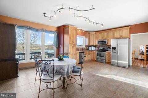18503 Cabin Rd, Triangle, VA 22172 photo 6