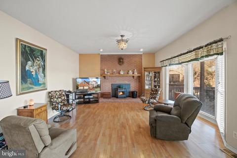 18503 Cabin Rd, Triangle, VA 22172 photo 9