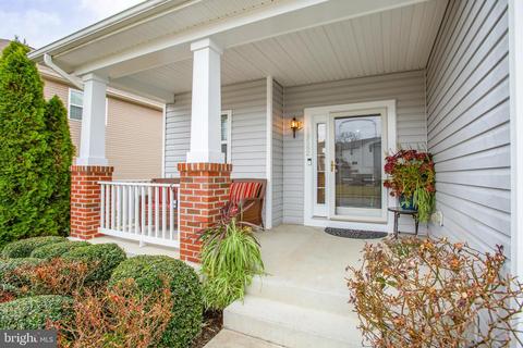 18562 Quantico Gateway Dr, Triangle, VA 22172 photo 2