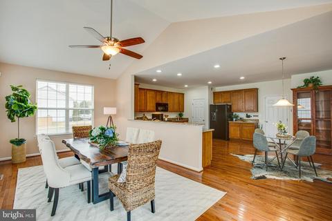 18562 Quantico Gateway Dr, Triangle, VA 22172 photo 4
