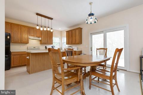 9875 Rainleaf Ct, Bristow, VA 20136 photo 15