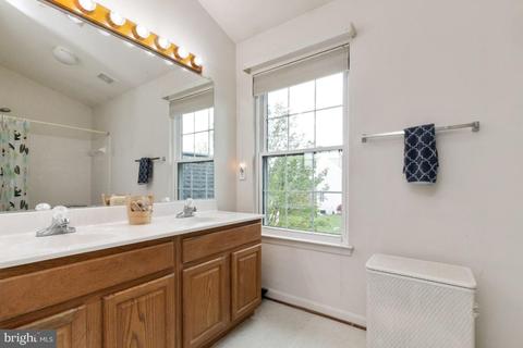 9875 Rainleaf Ct, Bristow, VA 20136 photo 30