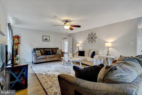 8214 Sunset Dr, Manassas, VA 20110 photo 13