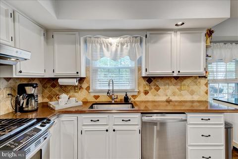 8214 Sunset Dr, Manassas, VA 20110 photo 18