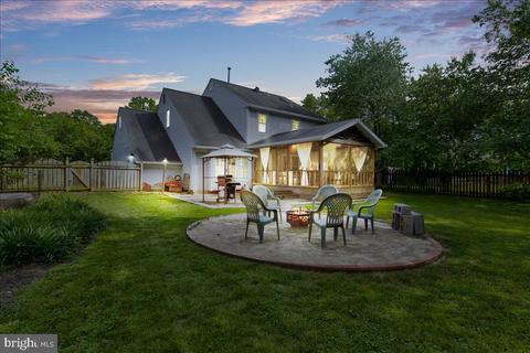 8214 Sunset Dr, Manassas, VA 20110 photo 4