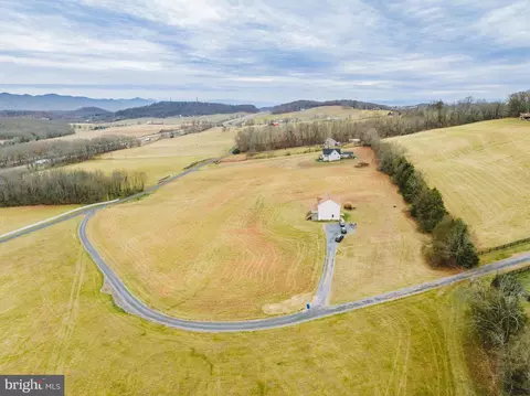 65 Good View Dr, Raphine, VA 24472 photo 4