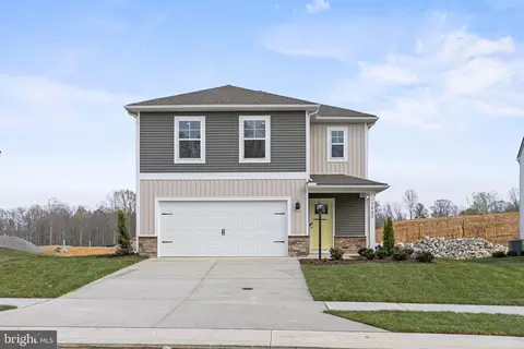 27 Seabiscuit Ct, Lexington City, VA 24450