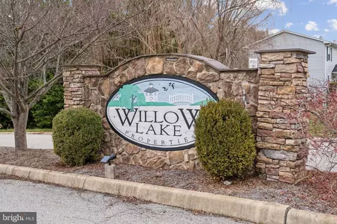 212 Waterfront Dr, Raphine, VA 24472 photo 26