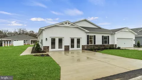 9 Florence Sarah Ln, Lexington, VA 24450