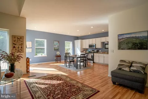 Entry Way - 190 Ridgemore Dr, Raphine, VA 24472 photo 1 of 3