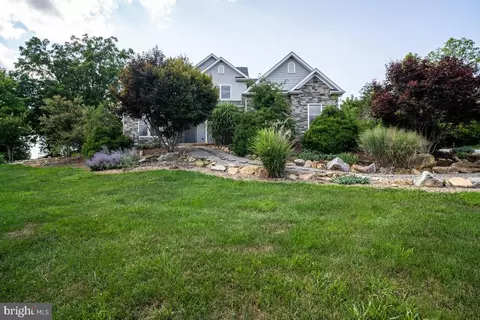 Exterior - 190 Ridgemore Dr, Raphine, VA 24472 photo 1 of 30