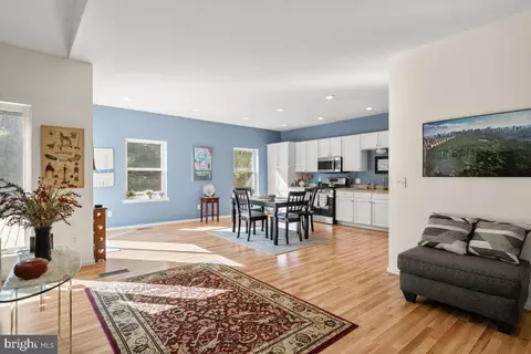 Entry Way - 190 Ridgemore Dr, Raphine, VA 24472 photo 1 of 3
