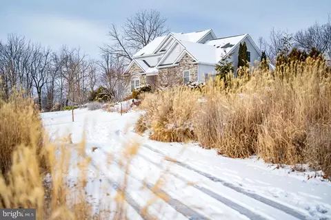 Exterior - 190 Ridgemore Dr, Raphine, VA 24472 photo 16 of 30