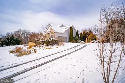 Exterior - 190 Ridgemore Dr, Raphine, VA 24472 photo 22 of 30