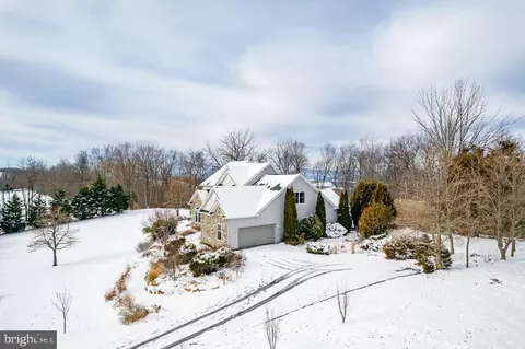 Exterior - 190 Ridgemore Dr, Raphine, VA 24472 photo 25 of 30