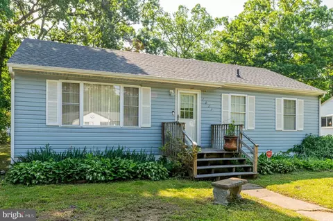 1037 Barlen Dr, Richmond, VA 23225