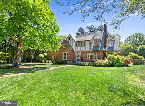 403 Harlan Cir, Richmond, VA 23226