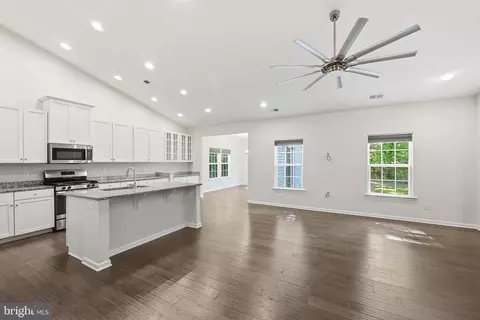 Entry Way - 5113 Kenmare Loop, Richmond, VA 23234 photo 1 of 5