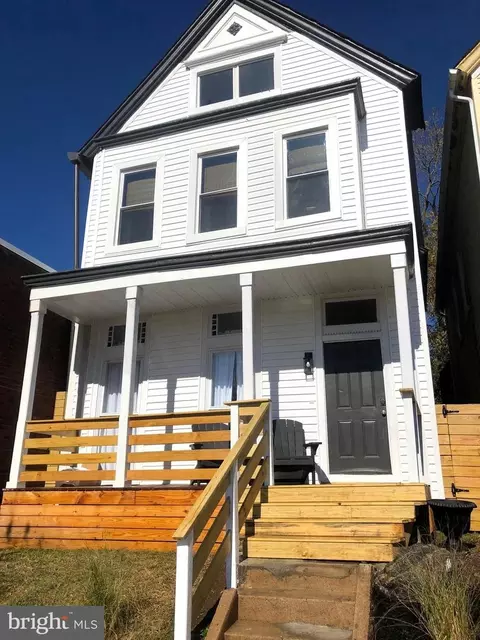 1910 W Main St, Richmond, VA 23220