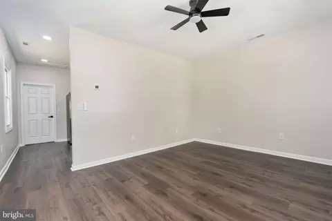 Entry Way - 238 E 36th St, Richmond, VA 23224 photo 1 of 8