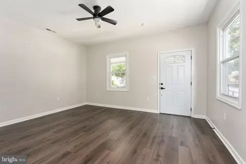 Living - 238 E 36th St, Richmond, VA 23224 photo 1 of 1