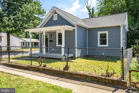 Exterior - 238 E 36th St, Richmond, VA 23224 photo 9 of 9