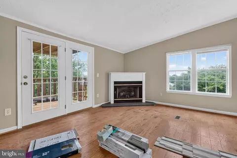 Living - 1382 Walnut Shell Dr, Vinton, VA 24179 photo 1 of 1