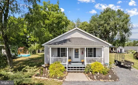 300 Montevideo St, Timberville, VA 22853
