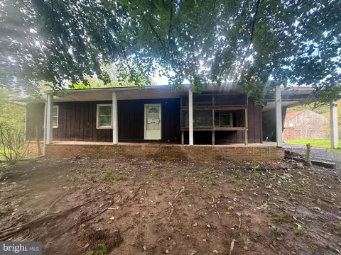 7758 Rising Crk, Broadway, VA 22815