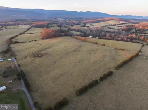 East Point Road, Elkton, VA 22827