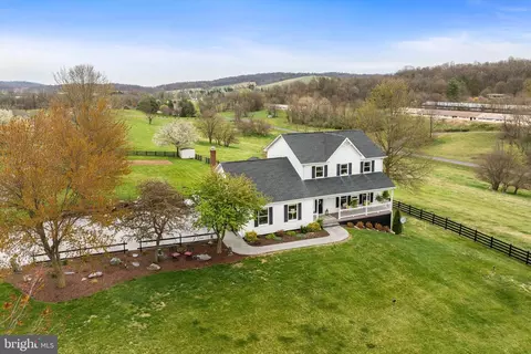 17150 Timberview Dr, Timberville, VA 22853