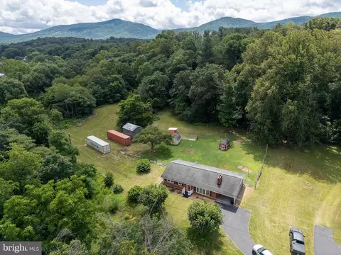 6883 S East Side Hwy, Elkton, VA 22827