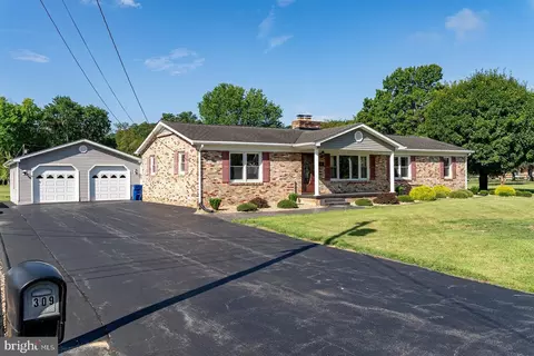 309 2nd St, Grottoes, VA 24441