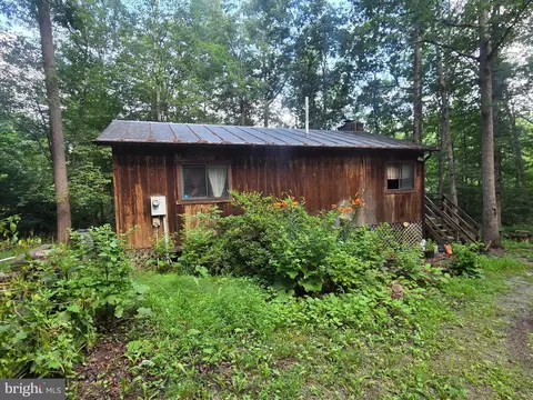 9833 Idas Ln, New Market, VA 22844