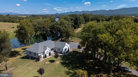 4348 Park Way, Elkton, VA 22827