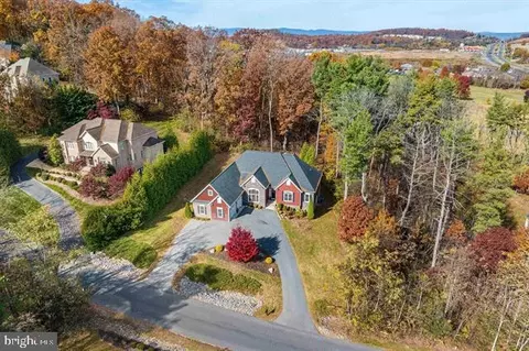 124 Steeplechase Dr, Penn Laird, VA 22846