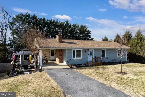 507 Barkman Ave, Elkton, VA 22827