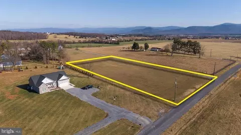 Dave Berry Road, Mcgaheysville, VA 22840