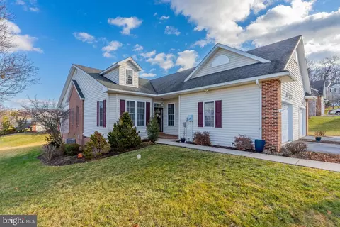 506 Spring Oaks Dr, Harrisonburg, VA 22801