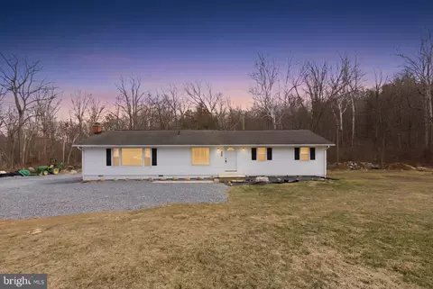 5002 E Point Rd, Elkton, VA 22827