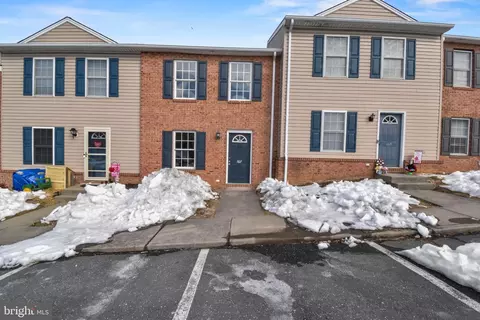 167 Sandy Ln, Broadway, VA 22815