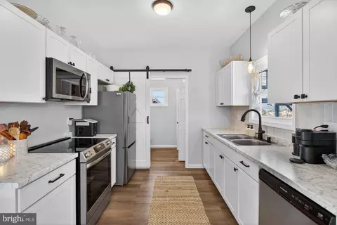 Kitchen - 16805 E Spring Ave, Elkton, VA 22827 photo 1 of 3